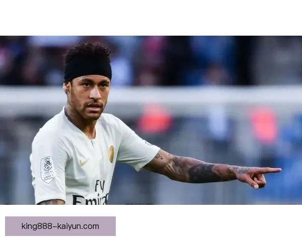 内马尔在巴萨首秀中闪耀登场，首球点燃诺坎普激情，表现令人期待