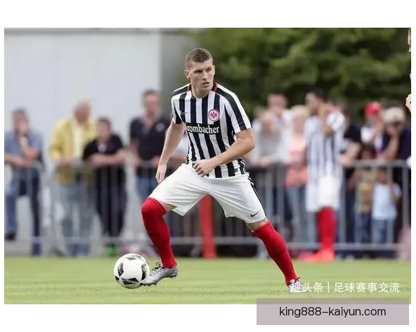 孙兴慜在舆论压力下表现稳健，持续保持高水平竞技状态